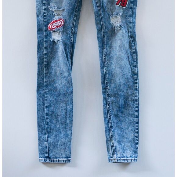 HOT KISS Women's Junior Size 9 Acid Washed Patched Skinny Lily Embroidered Jeans - Picture 3 of 6